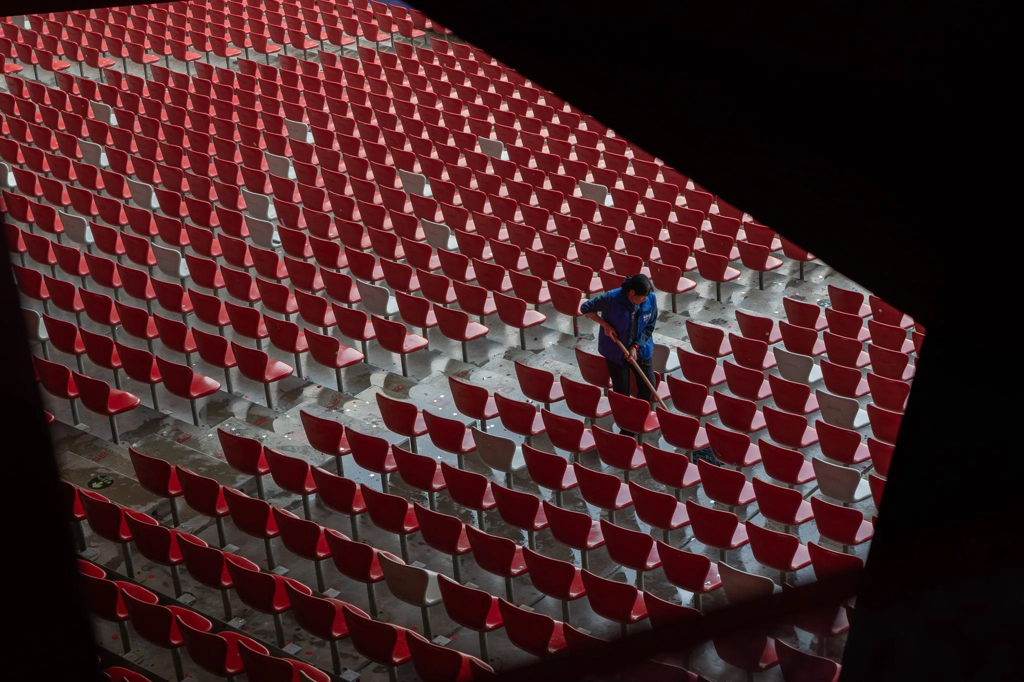 Stadium cleaner 1