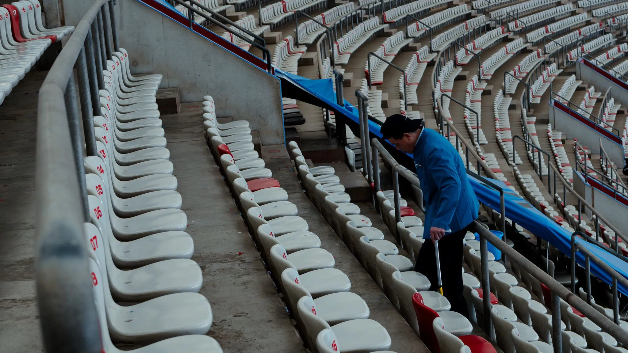 Stadium cleaner 2