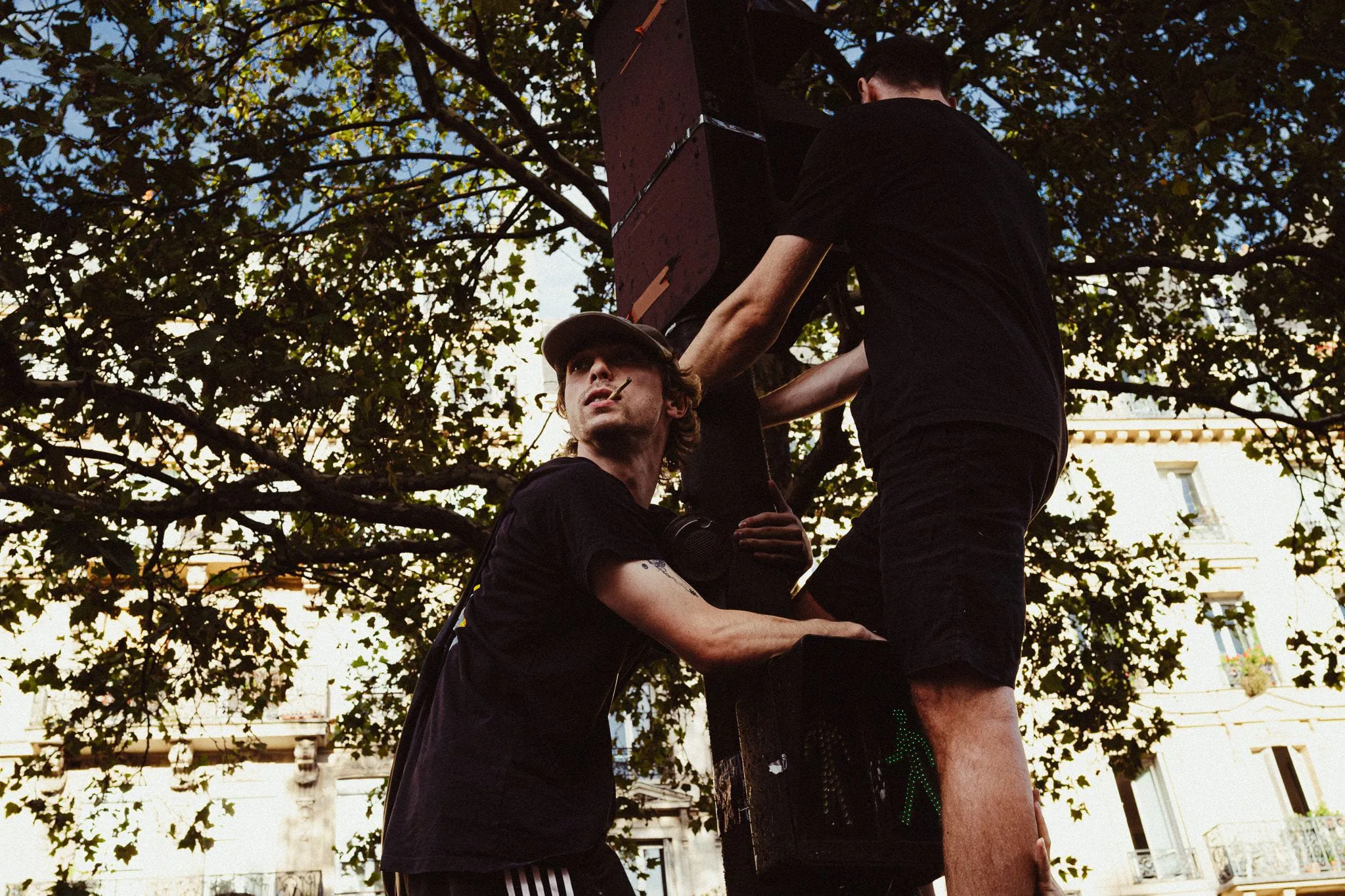 Helping up the lamp post