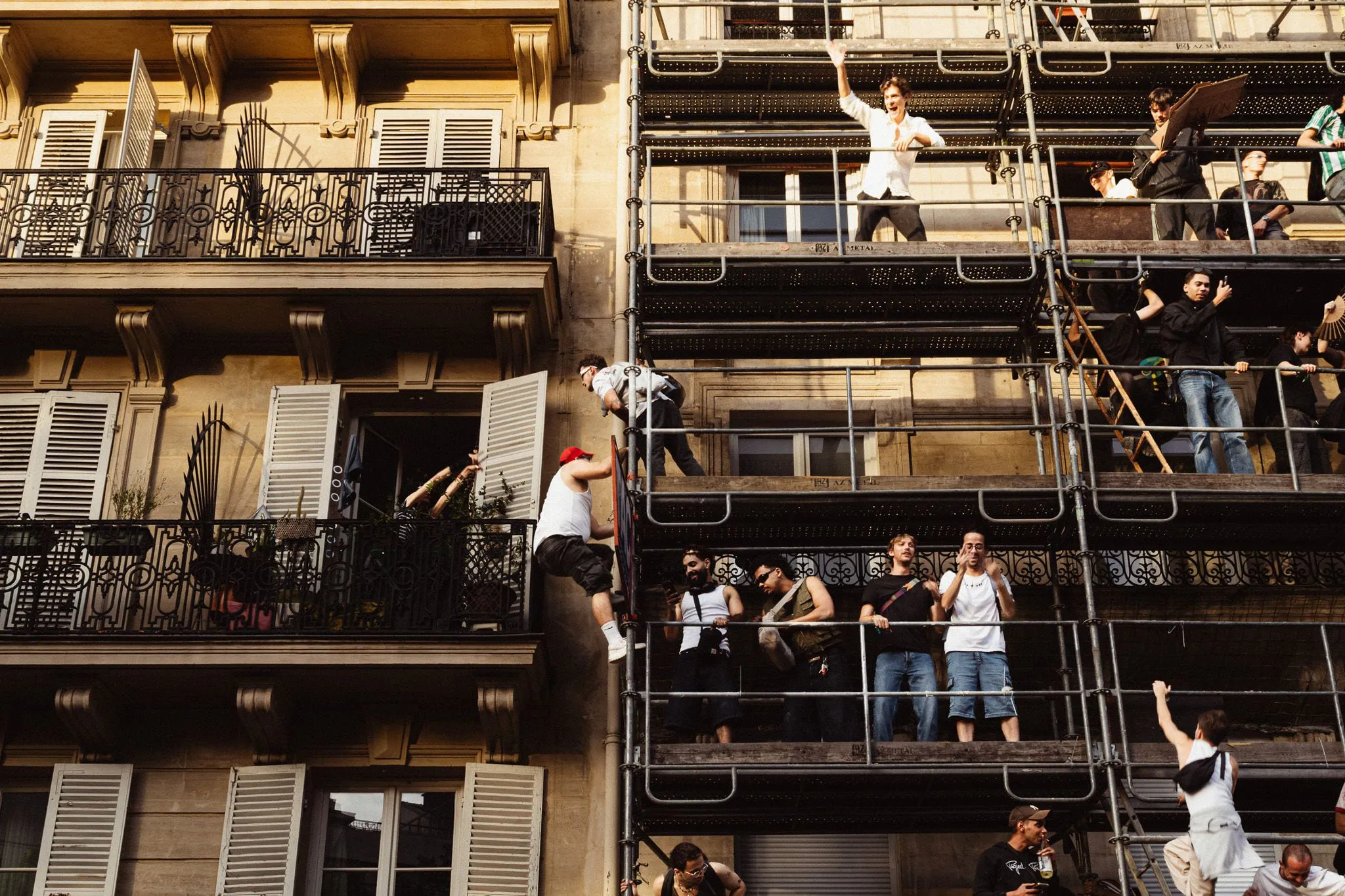 Scaffolding full of dancers 3