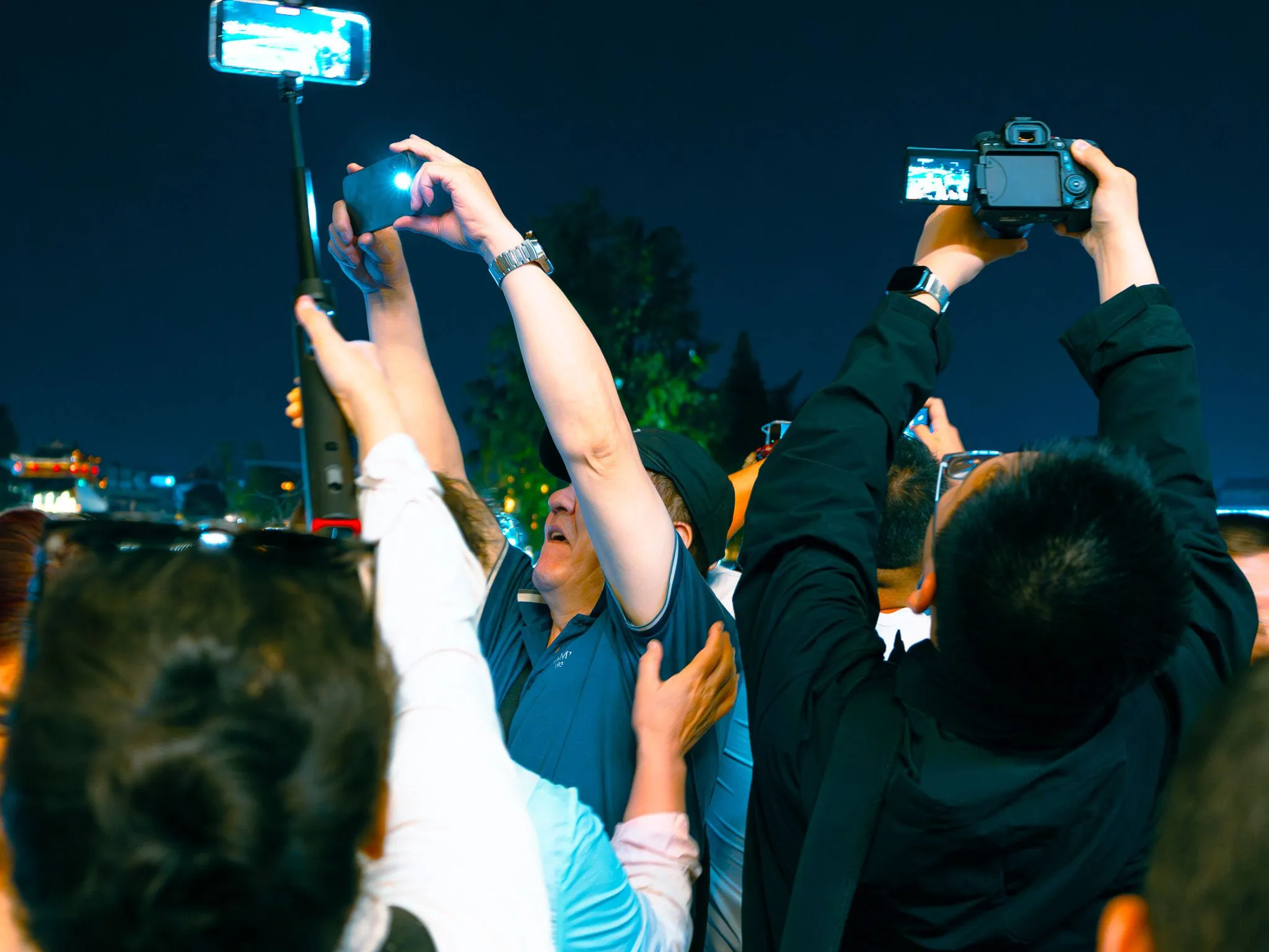 Crowd of photographers